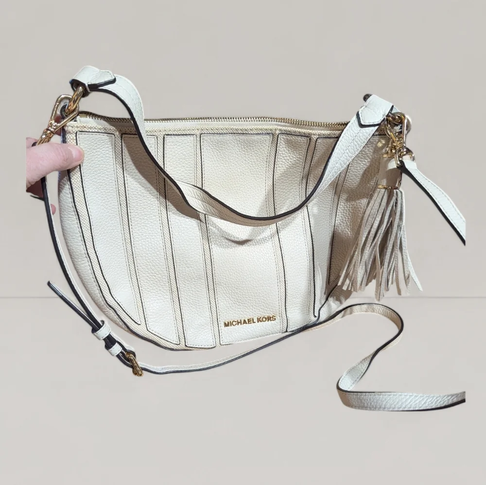 Michael Michael Kors Pebbled Leather Hobo Bag White Gold Tassel Crossbody - Picture 2 of 11